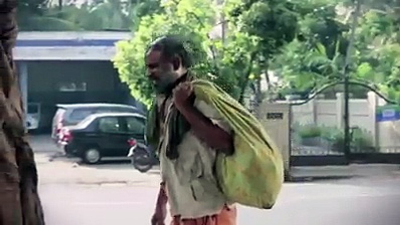 Heartwarming Tale of a Man and His Trash 🌱