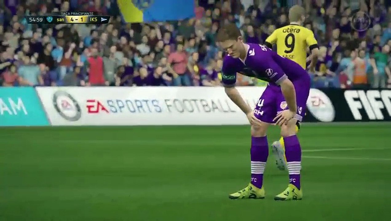 Jogando fifa 16 (16)