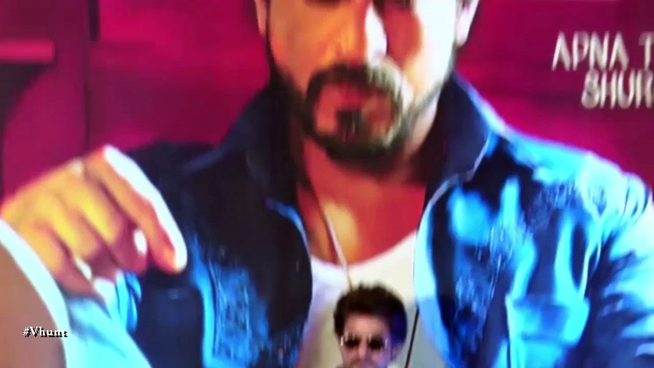 Aryan Khan Goes Shirtless, AGAIN!