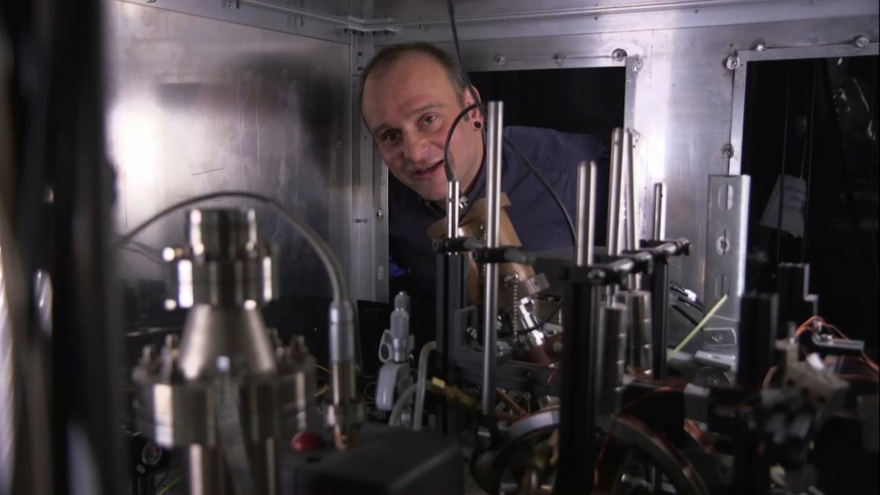 UK scientists one step closer to large-scale quantum computing using microchips