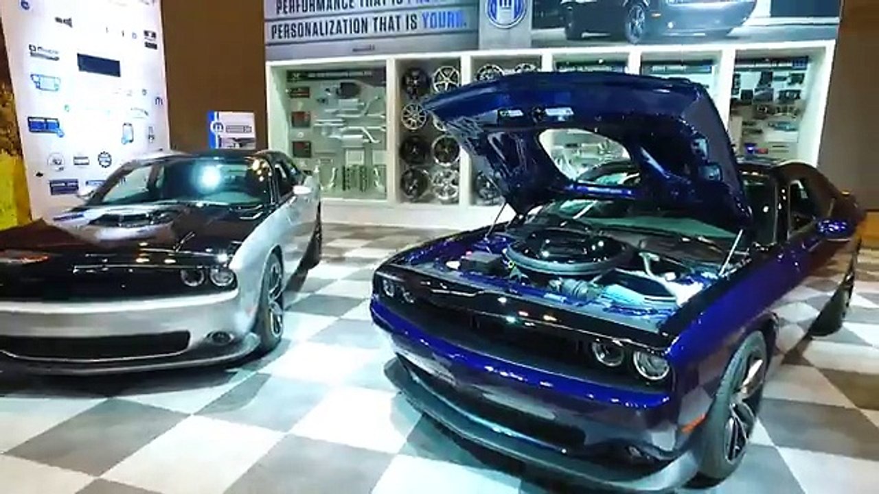 Live with Mopar in the Mopar Garage at the Chicago Auto Show
