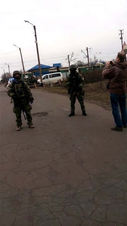 "Ліквідування" блокади українською поліцією (навіть важко їх так називати) 13го березня 2017.