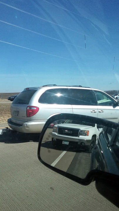 Guy Jumps on Semi to Run from Cops