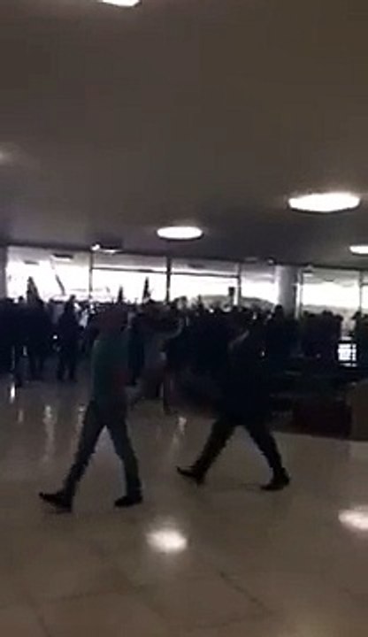 Pancadaria no Congresso