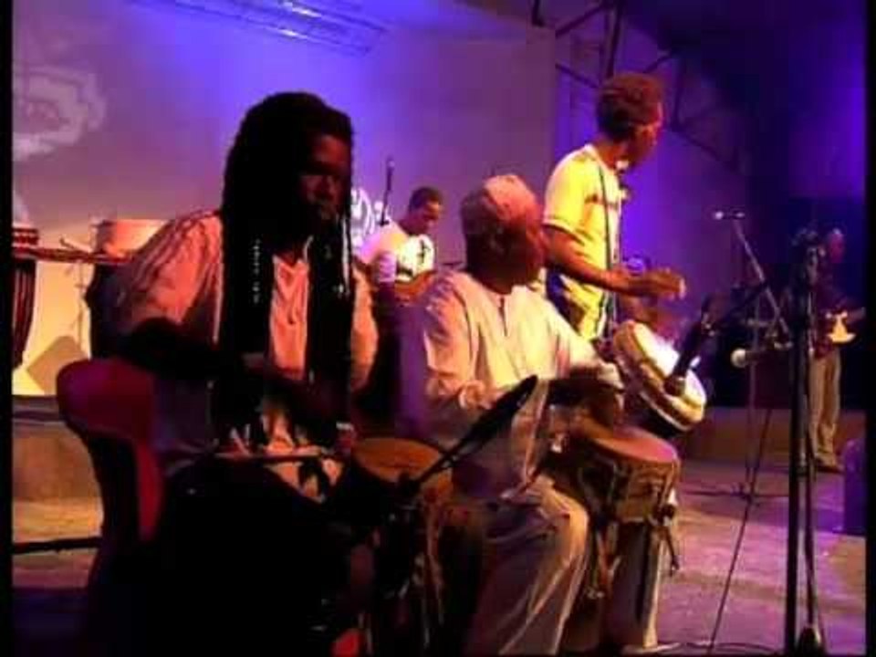 Sous Les Projecteurs - Duggy Tee et Adiouza(Archive)