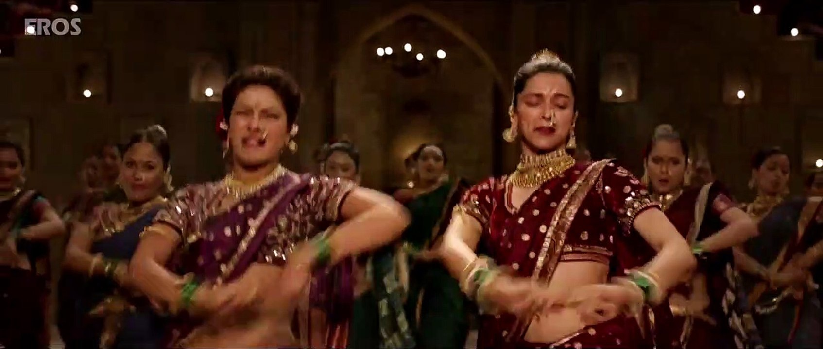 Pinga Full Video Song - Bajirao Mastani - Priyanka chopra - Deepika Padukone