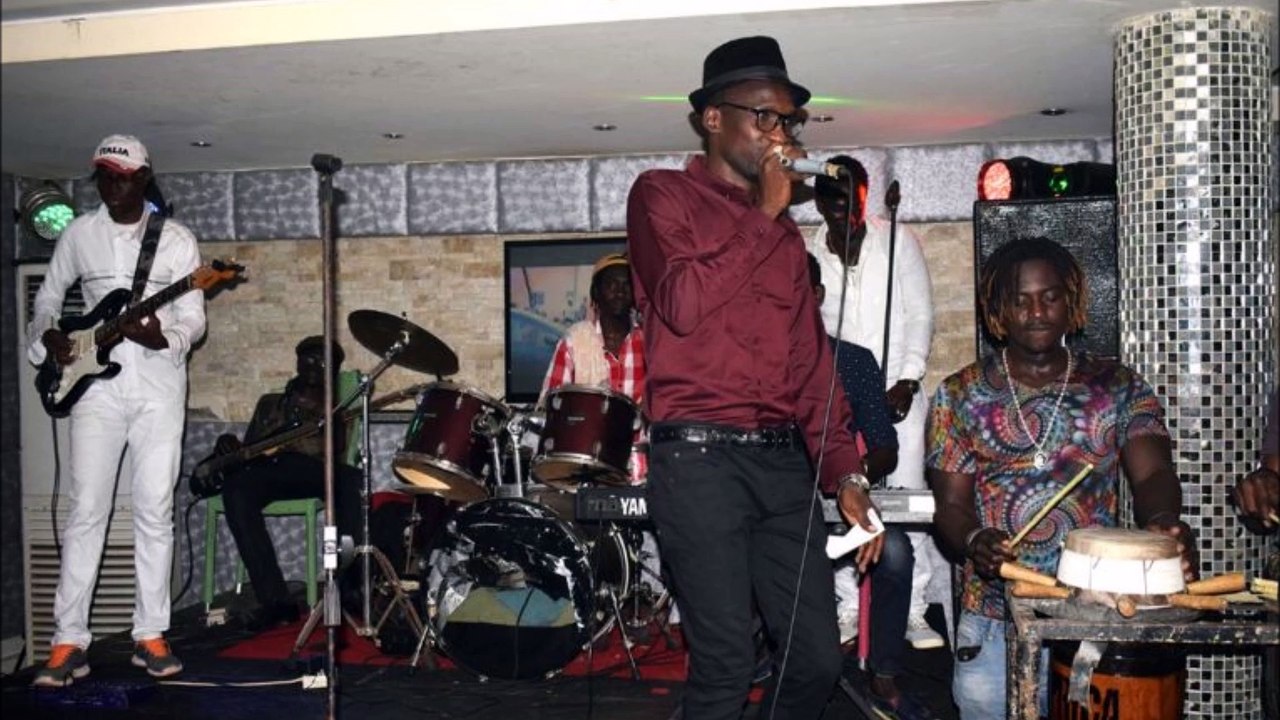 la-soiree-de-demba-guisse-au-pentola