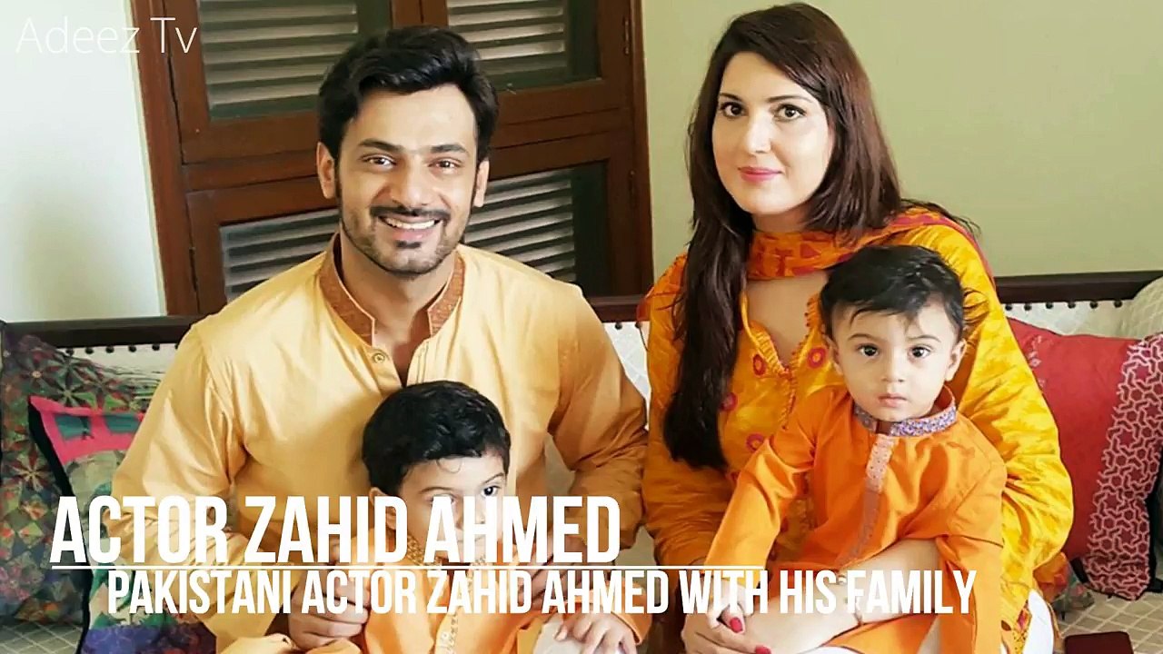 Zahid Ahmed with his Family full hd