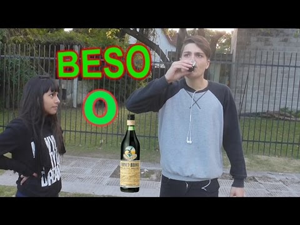 BESO O FERNET / TOMAS ORANGES