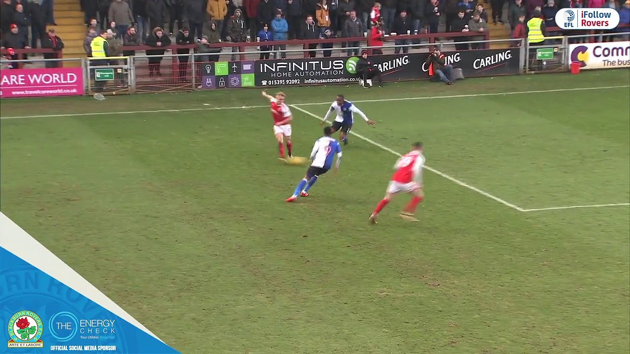 David Raya (Blackburn Rovers) incredible save vs. Fleetwood Town