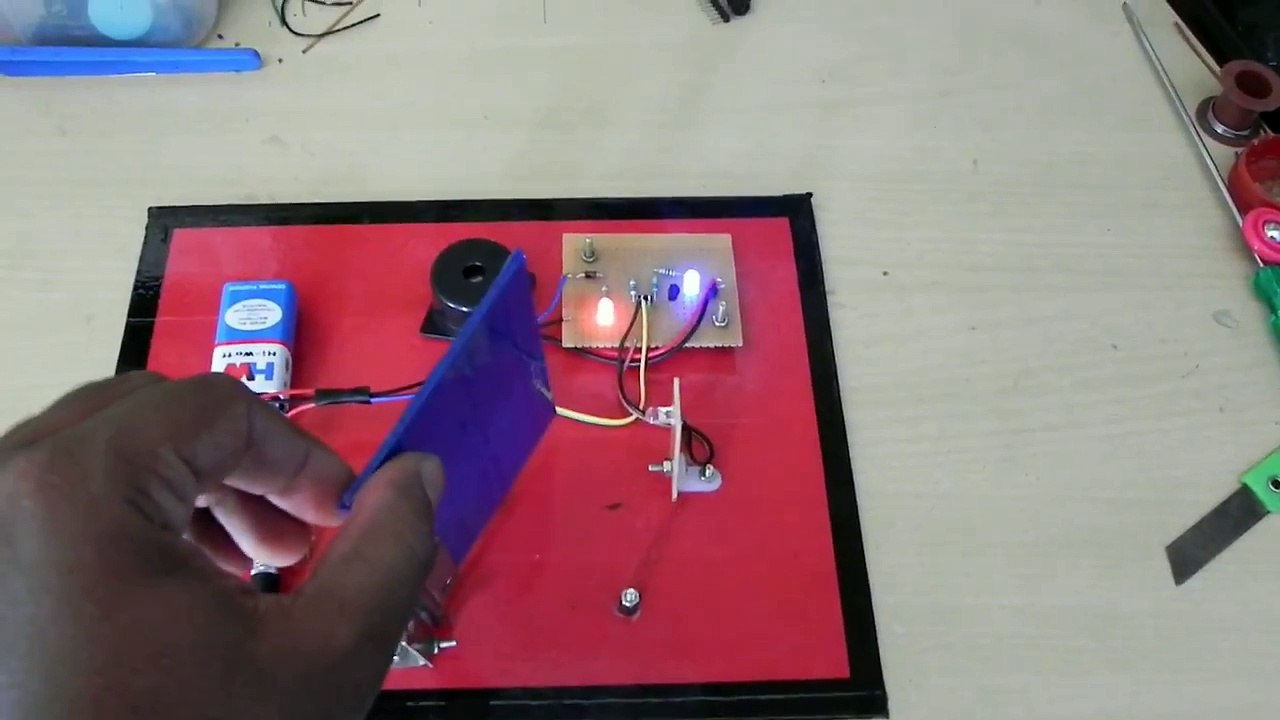 Door Open Alarm â™¦ Science Working Model â™¦ ECE mini project â™¦ School Project