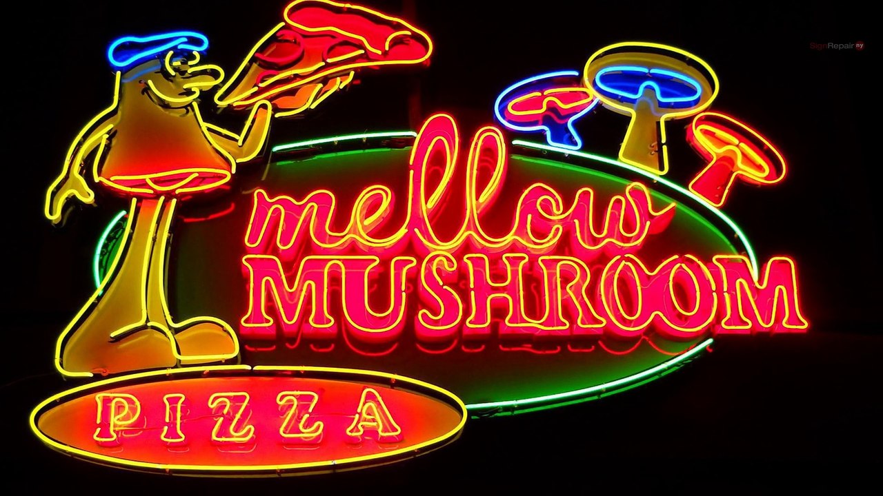 How Neon Signs is used for Retail store's Advertising