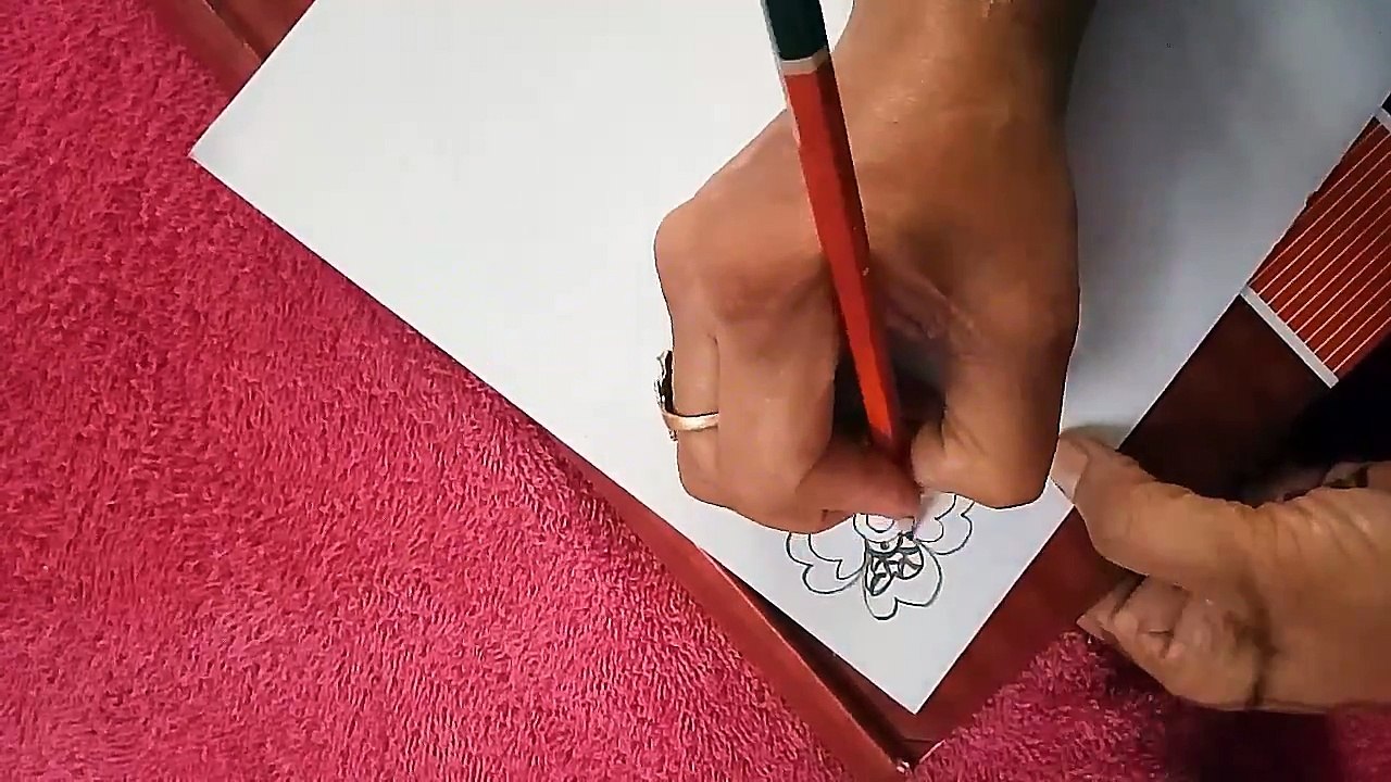 Decorate your wall corner with zentangle art