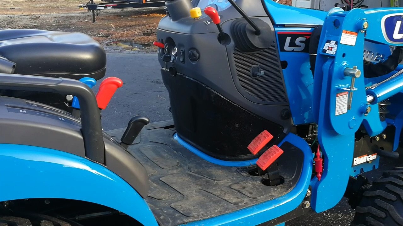 LS MT125 Tractor Dash Panel Removal and Look Around