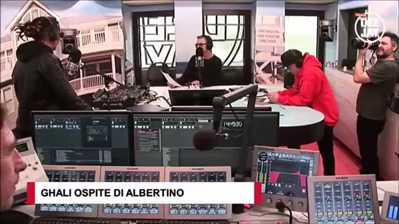 GHALI CANTA CARA ITALIA LIVE A RADIO DJ con intervista