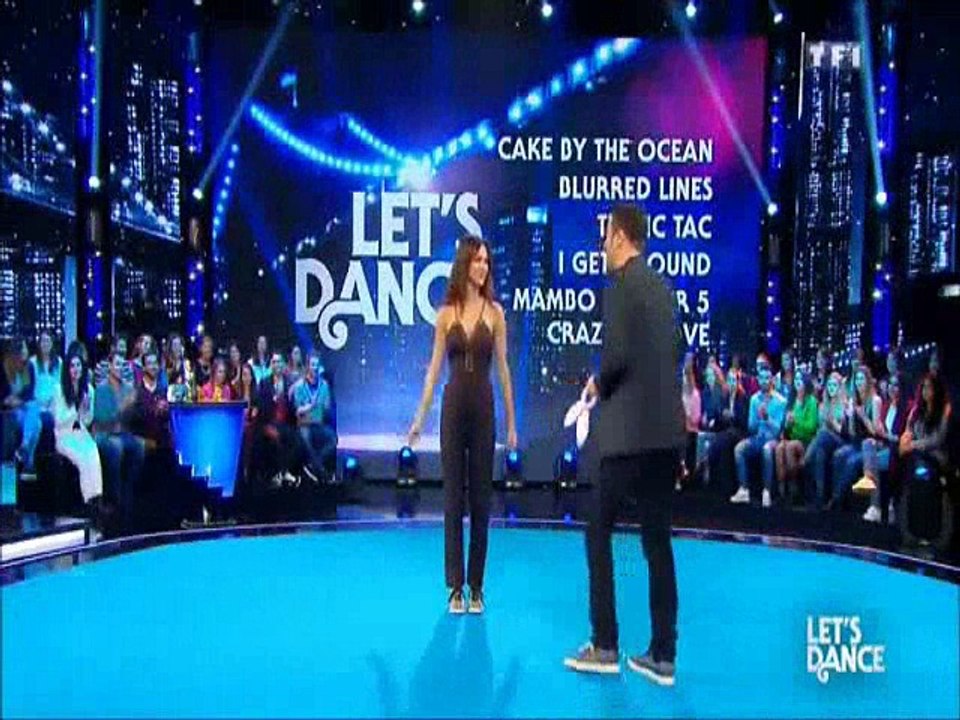 Leila Ben Khalifa ليلي بن خليفة تلهب الجمهور الفرنسي.