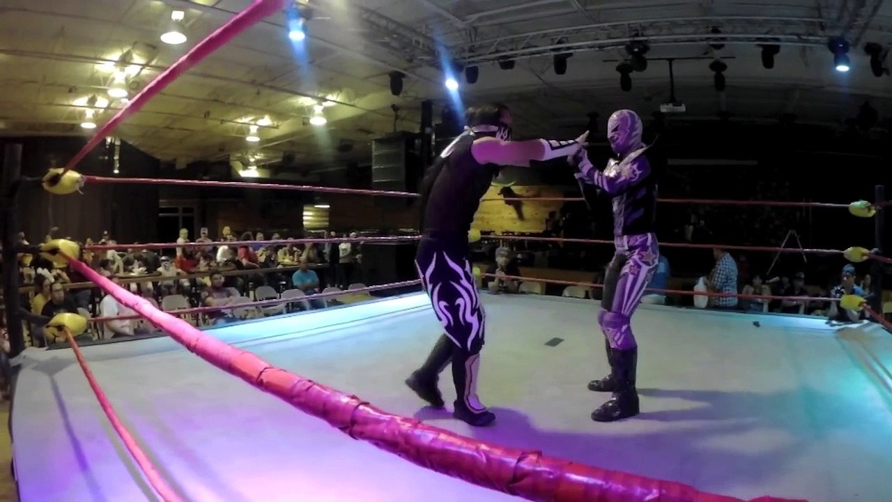 Estrella Galactica vs Douki