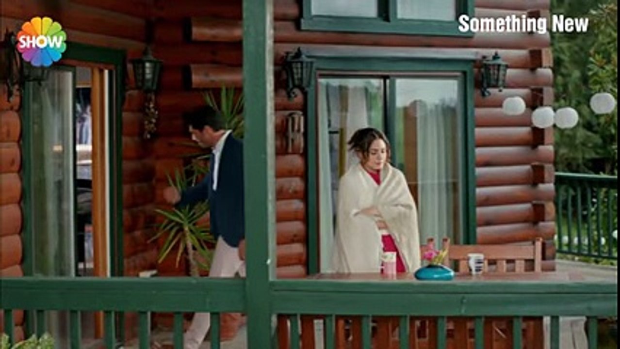 Main Ayesha Gul kisses scenes