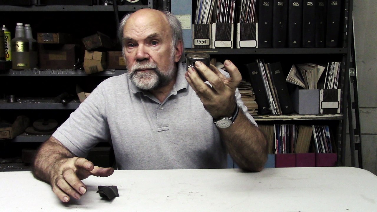 What Is The Difference Between A Turbine Engine And A Piston Engine In A Motorcycle?