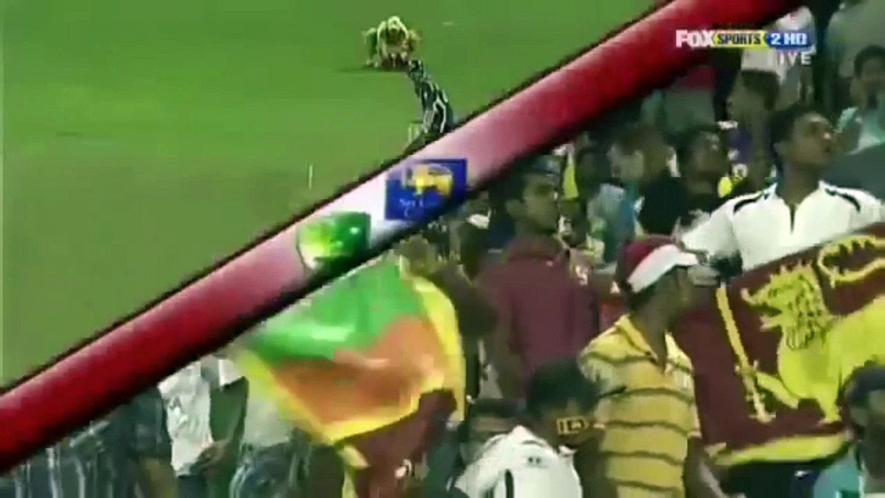 Dilshan  punished Brett Lee