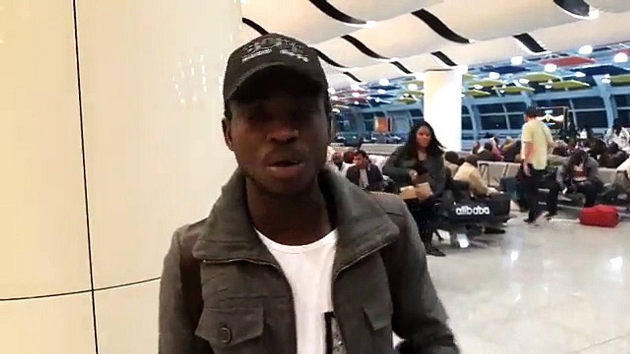 Départ de Sidy DIOP en compagnie du grand Papis Konaté (VIDEOS + PHOTOS)