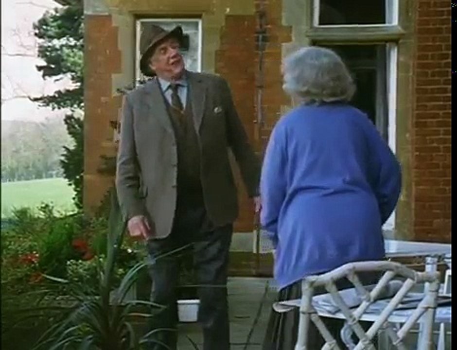 Waiting For God S04E02 Living Together