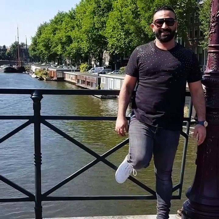 أحمد سعد وسمية الخشاب في هولندا