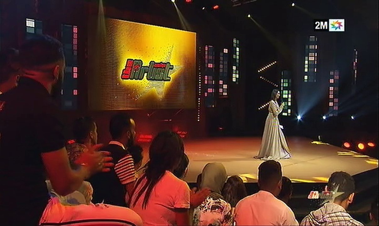 محترف الألعاب السحرية "حفيظ كود" يقدم عرضا مميزا خلال البرايم الأول من برنامج "The Artist