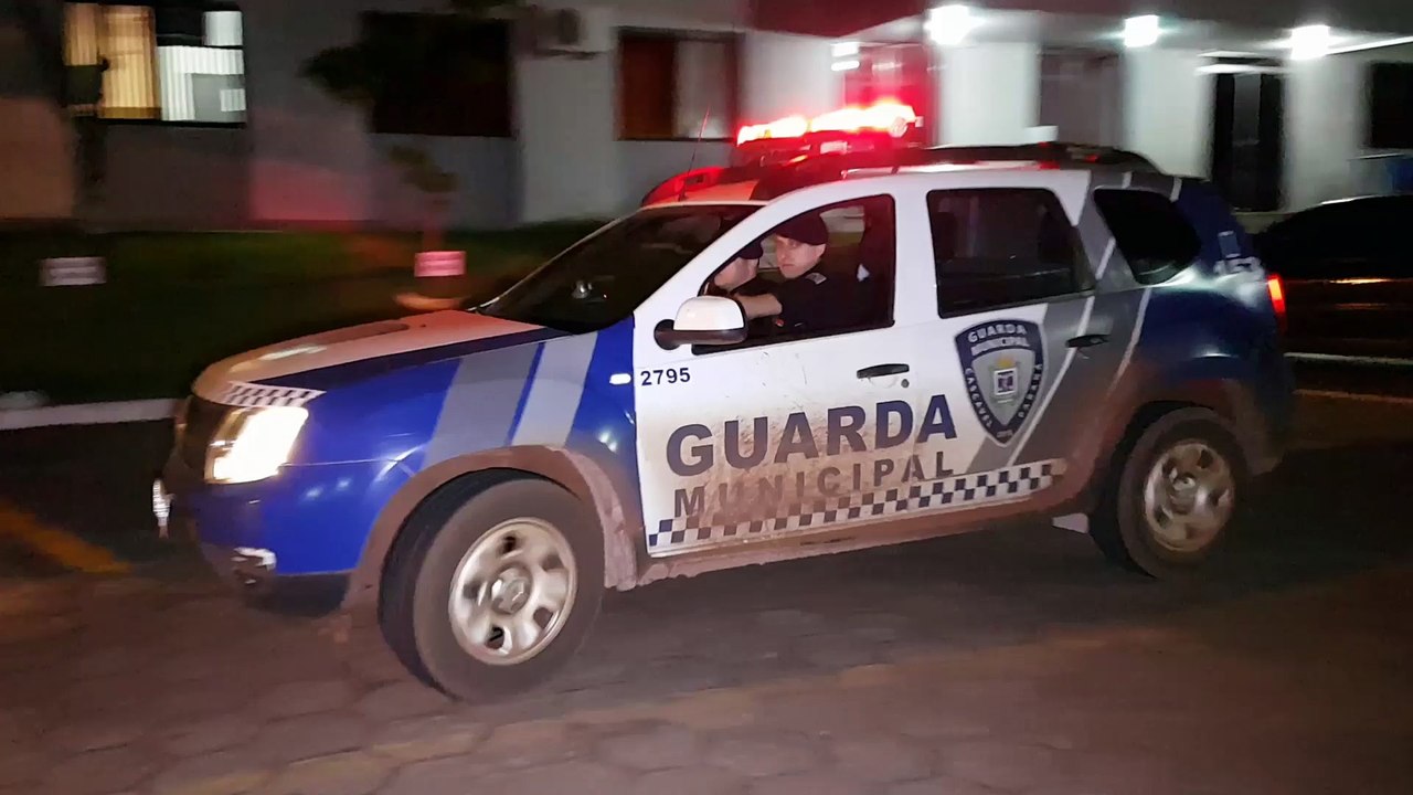 GM prende jovem por perturbação da ordem na vizinhança