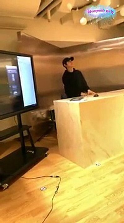 [ INDO SUB ] 181205 SUHO INSTAGRAM LIVE