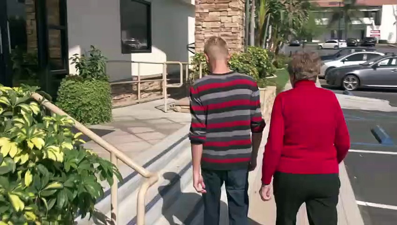 Dr. Lee Removes a 55-Year-Old Blackhead | Dr. Pimple Popper