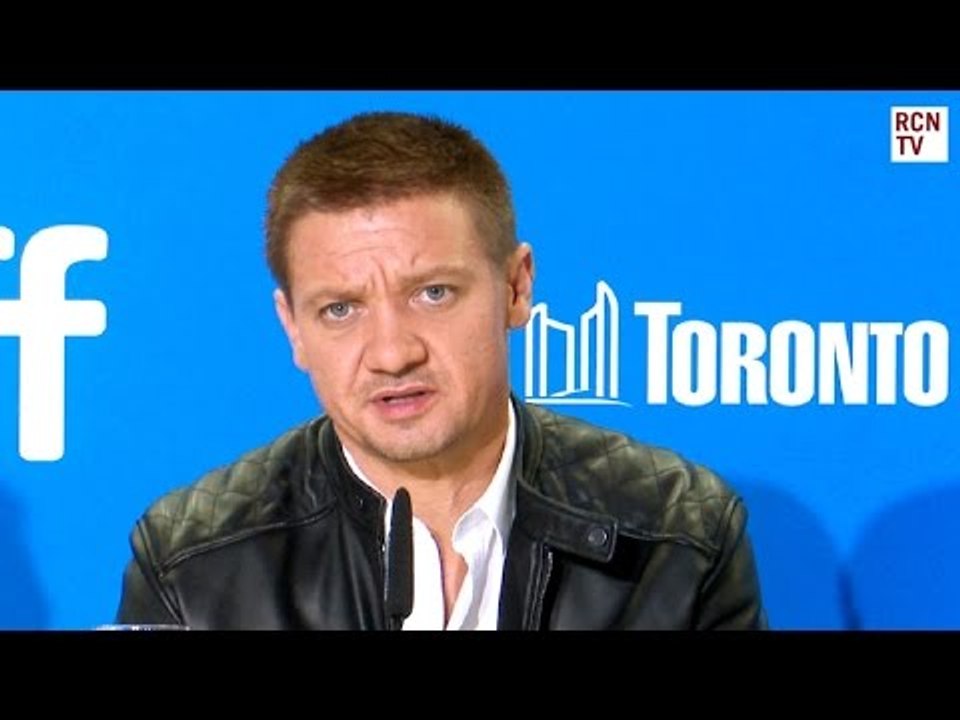 Jeremy Renner Praises Director Denis Villeneuve