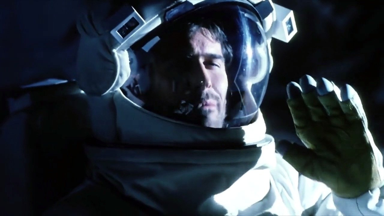 Moon Hoax -Astronauts Find a Base on the Moon