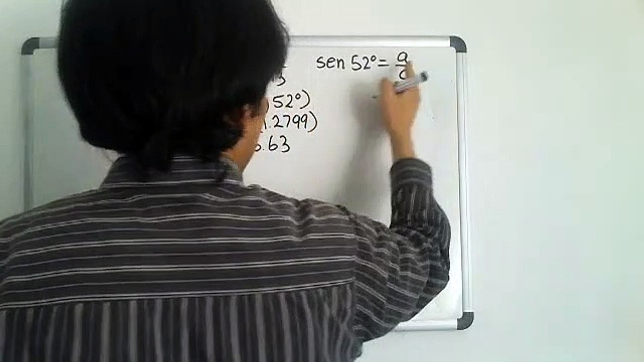 Resuelve un triángulo rectángulo usando tangente y seno