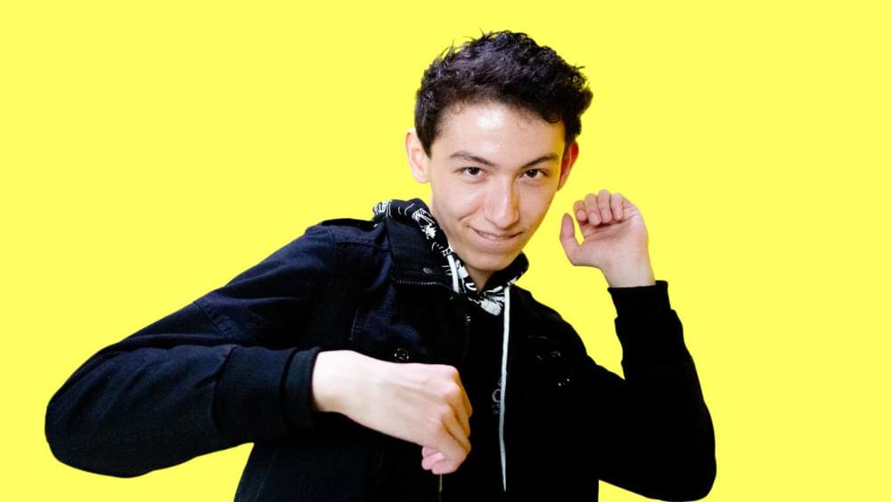 Sub Urban "Cradles" Official Lyrics & Meaning | Verified