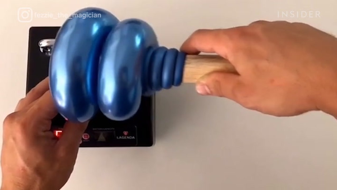 Magician Creates Stunning Chrome Balloon Art