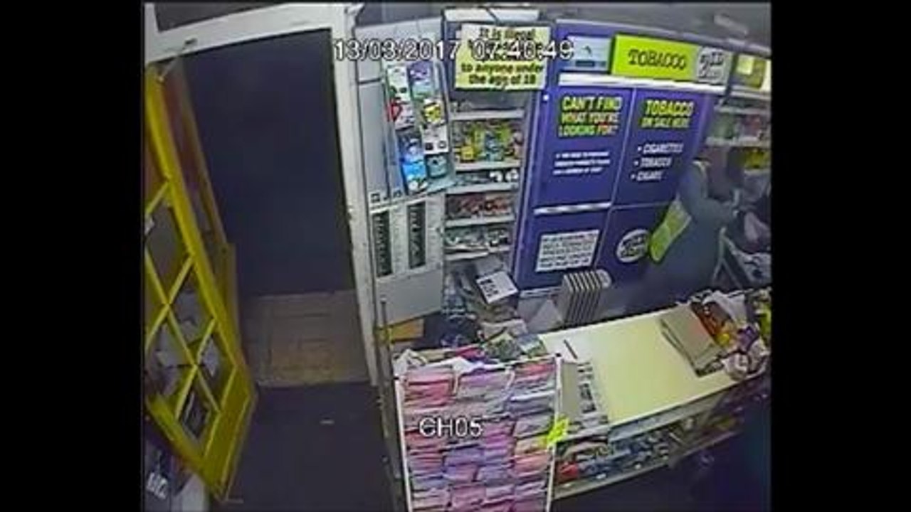 Robbery in shop in Leyland
