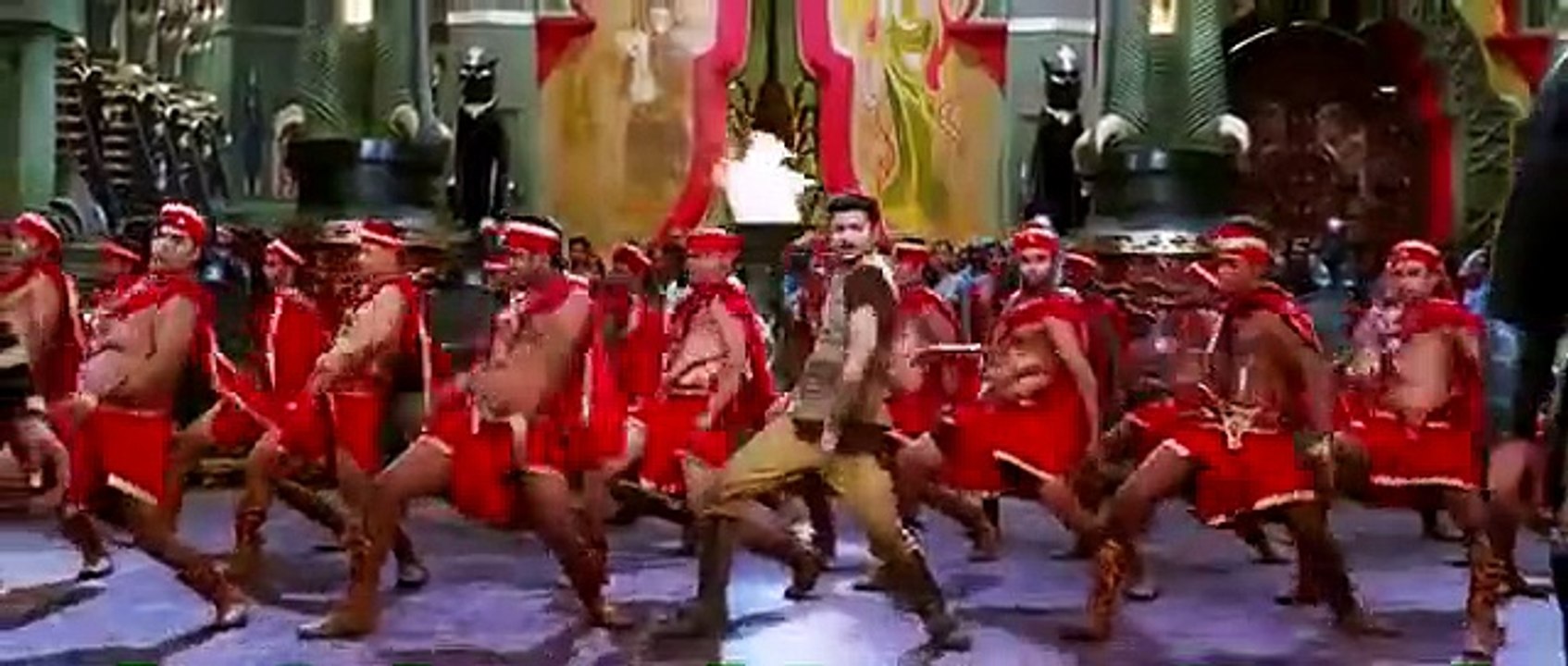 Enjoy the Hit Song 'Mannavanae Mannavanae' by Sridevi 🎶