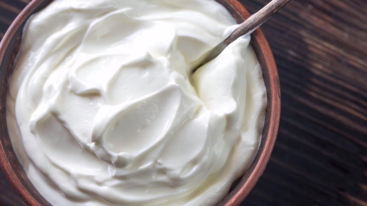 What Is Crème Fraîche and How Is It Used?