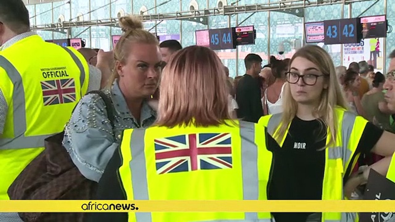 Thomas Cook travel chaos: Thousand of tourists stranded in Egypt, Tunisia