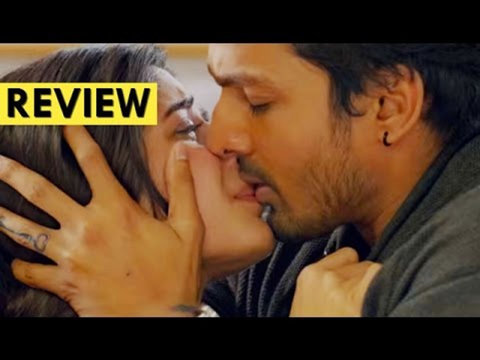 Movie Review Of Harshvardhan Rane-Mawrah Hocane's Sanam Teri Kasam | SpotboyE