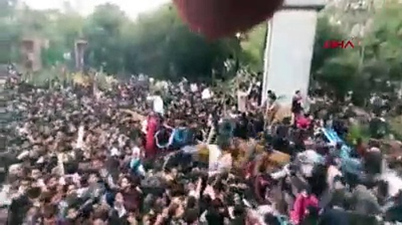 Hindistan’da din ayrımcılığı protestolarında 5 kişi hayatını kaybetti