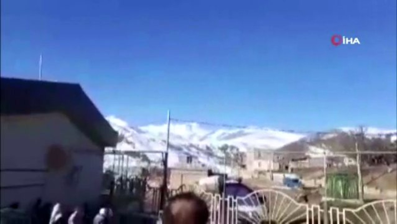 İran'da savaş jeti düştü