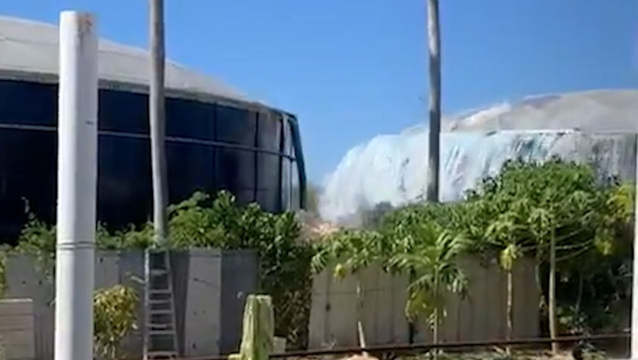 Earthquake with magnitude of 7.7 shakes Grand Cayman