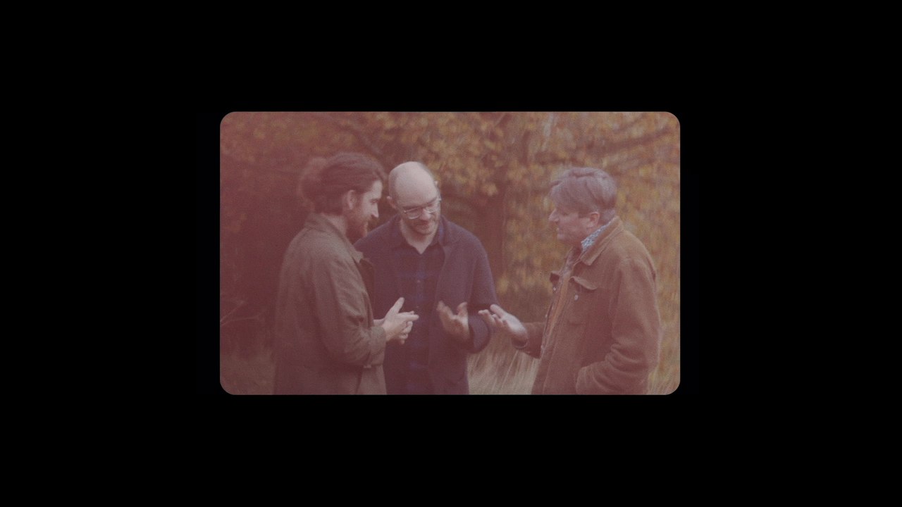 Discover LYR: An Engaging Introduction to the Creative Project 🎬