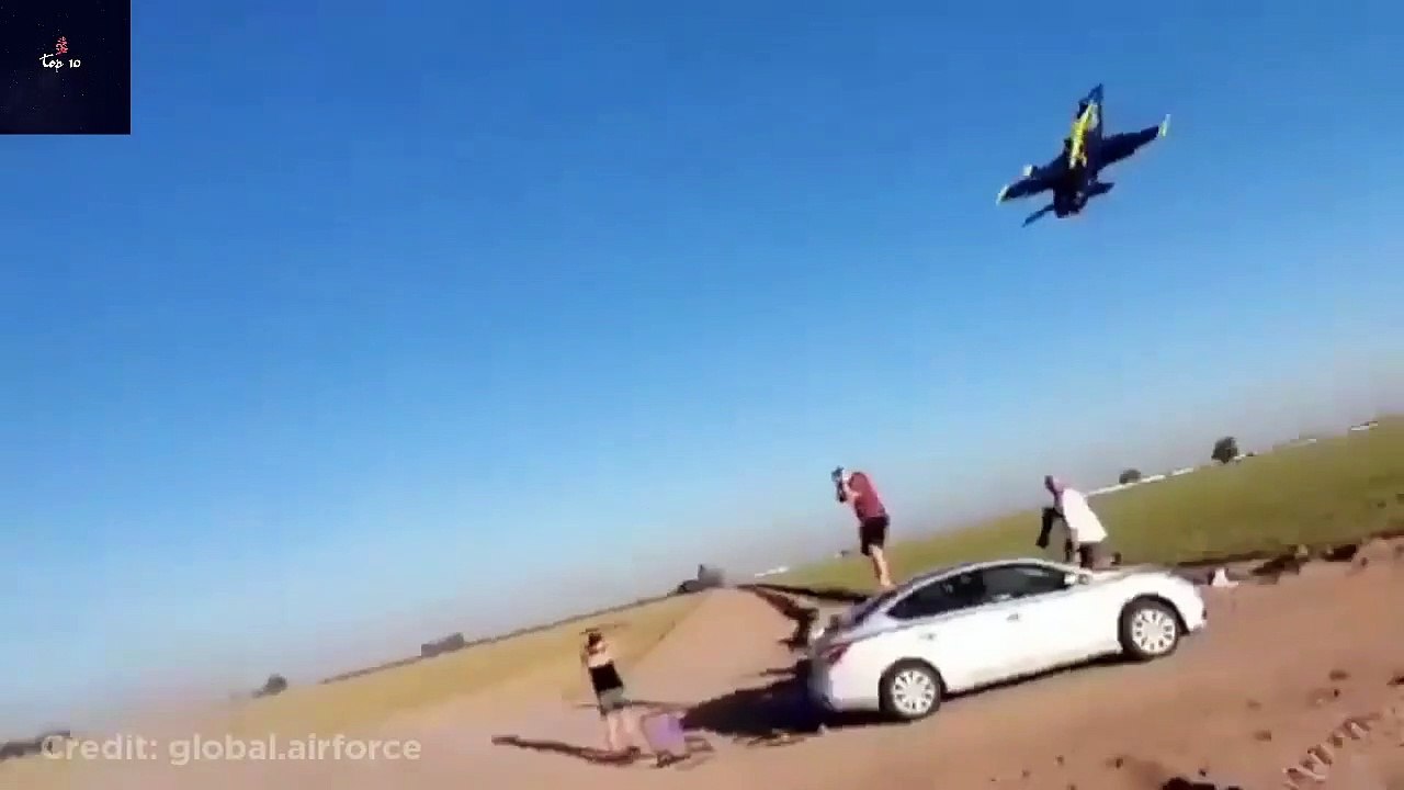 Landing A Plane Without Landing Gear