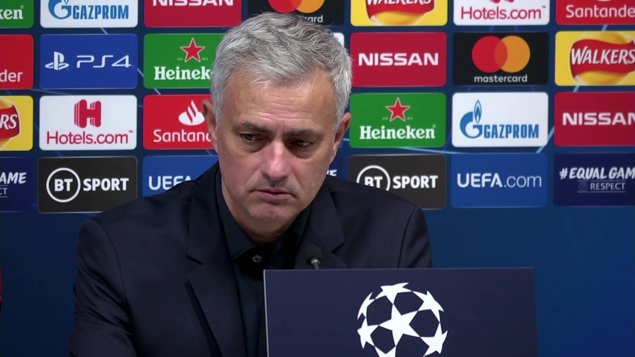 Mourinho apologises to Dier and explains change