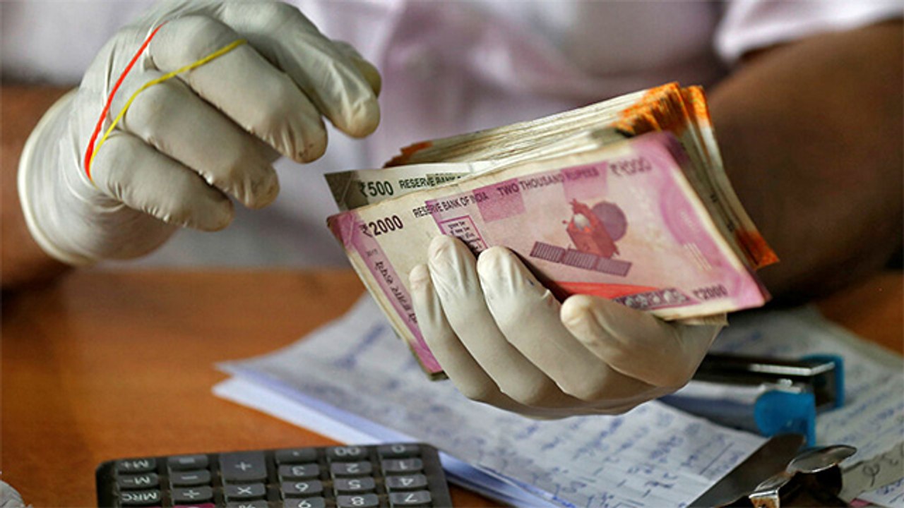 Gloves कब और कहां नहीं पहननी चाहिए ! Gloves wearing techniques in hindi | Boldsky