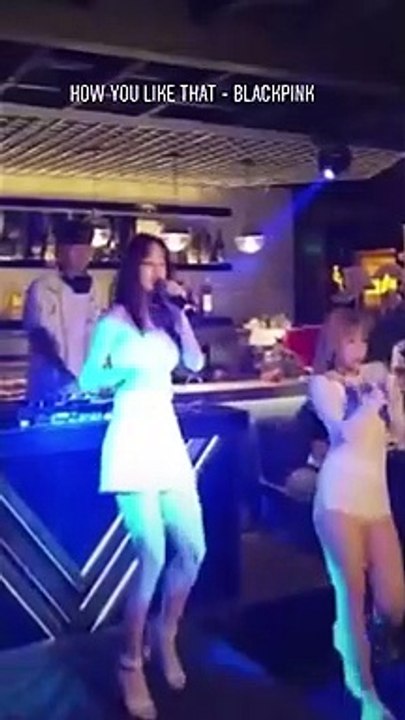 Liz Kim Cương trình diễn How You Like That