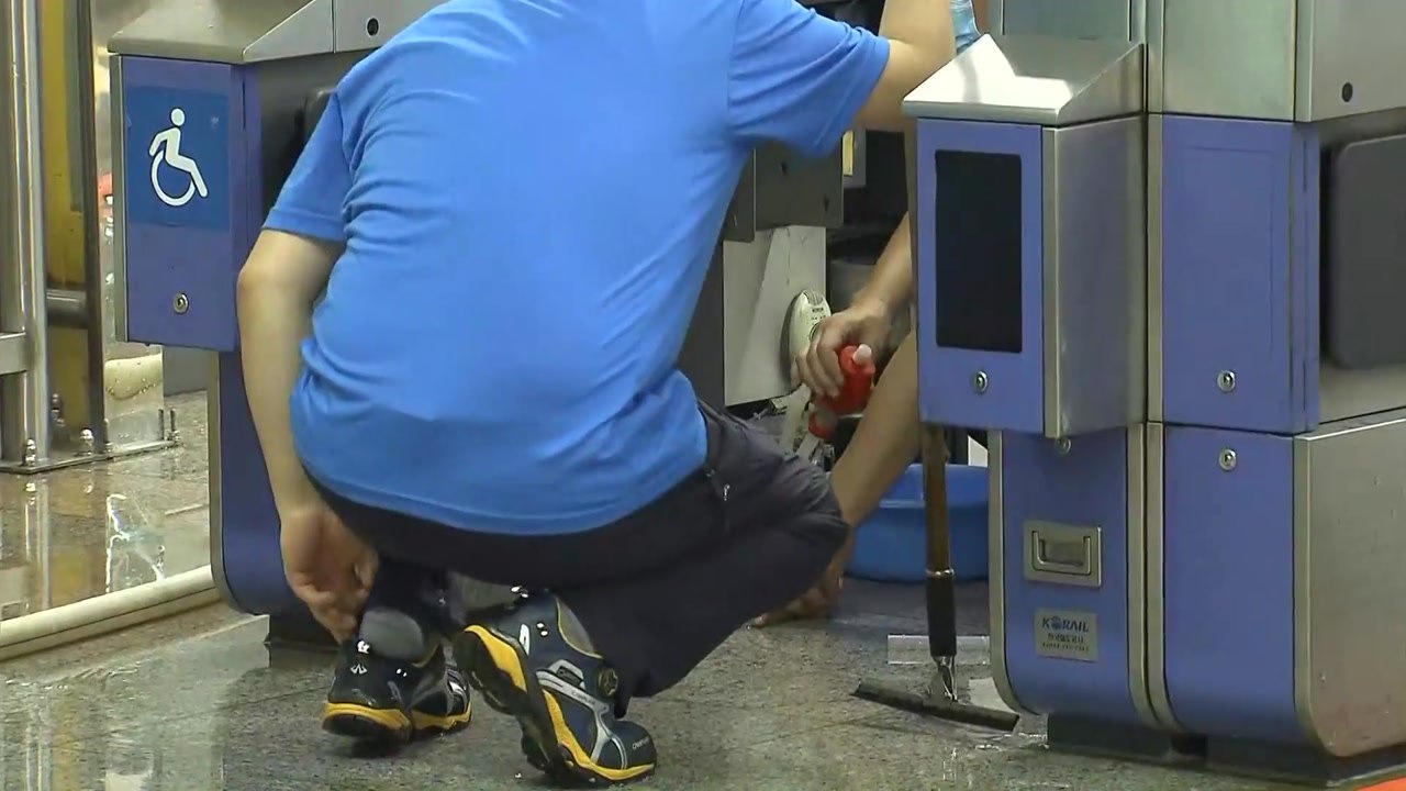 양주시 시간당 90mm 폭우...양주역 침수·도로통제 / YTN